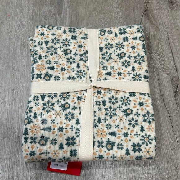 NWT American Eagle One Piece Onesie Waffle Knit Snowflake Winter Pajamas Medium - Picture 5 of 5